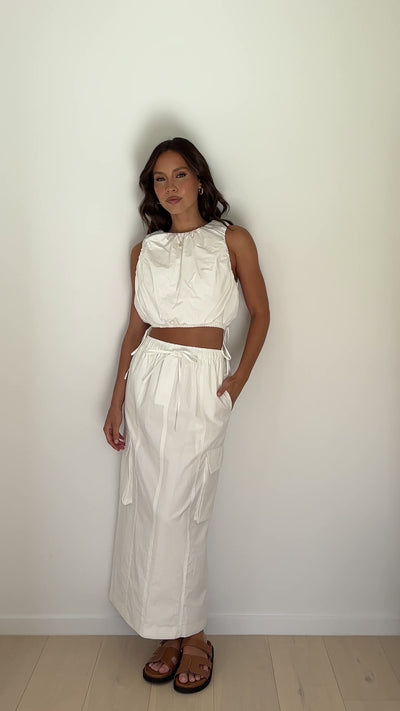 Load and play video in Gallery viewer, Kasey Midi Skirt - White - Billy J
