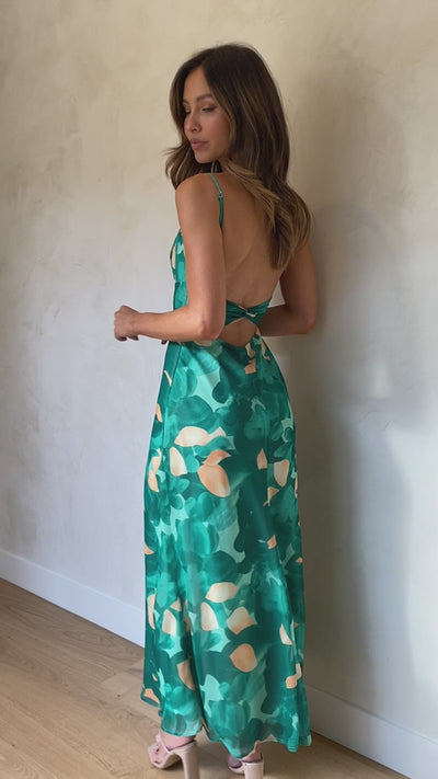 Load and play video in Gallery viewer, Margie Midi Dress - Green Print - Billy J
