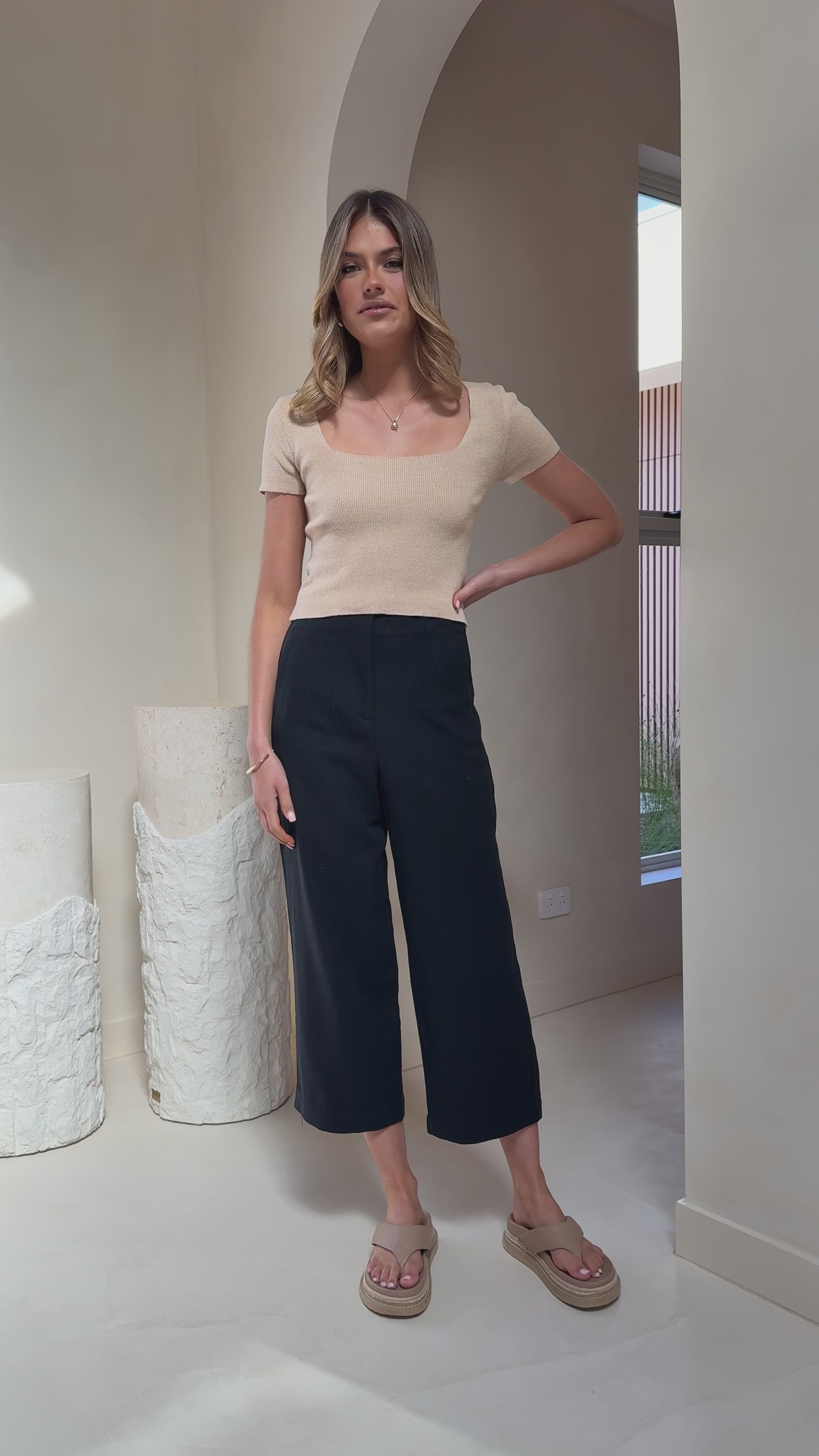 Load video: Cammie Capri Pants - Black - Billy J