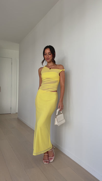 Load and play video in Gallery viewer, Iantha Maxi Dress - Yellow - Billy J
