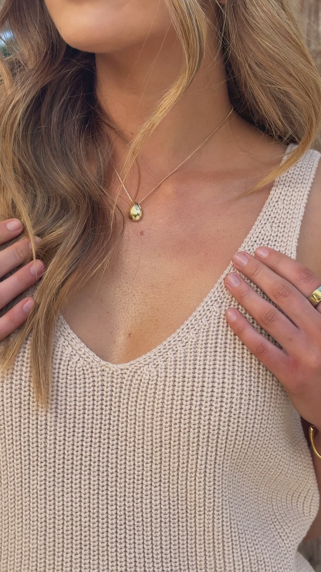 Neelia Top - Natural - Billy J