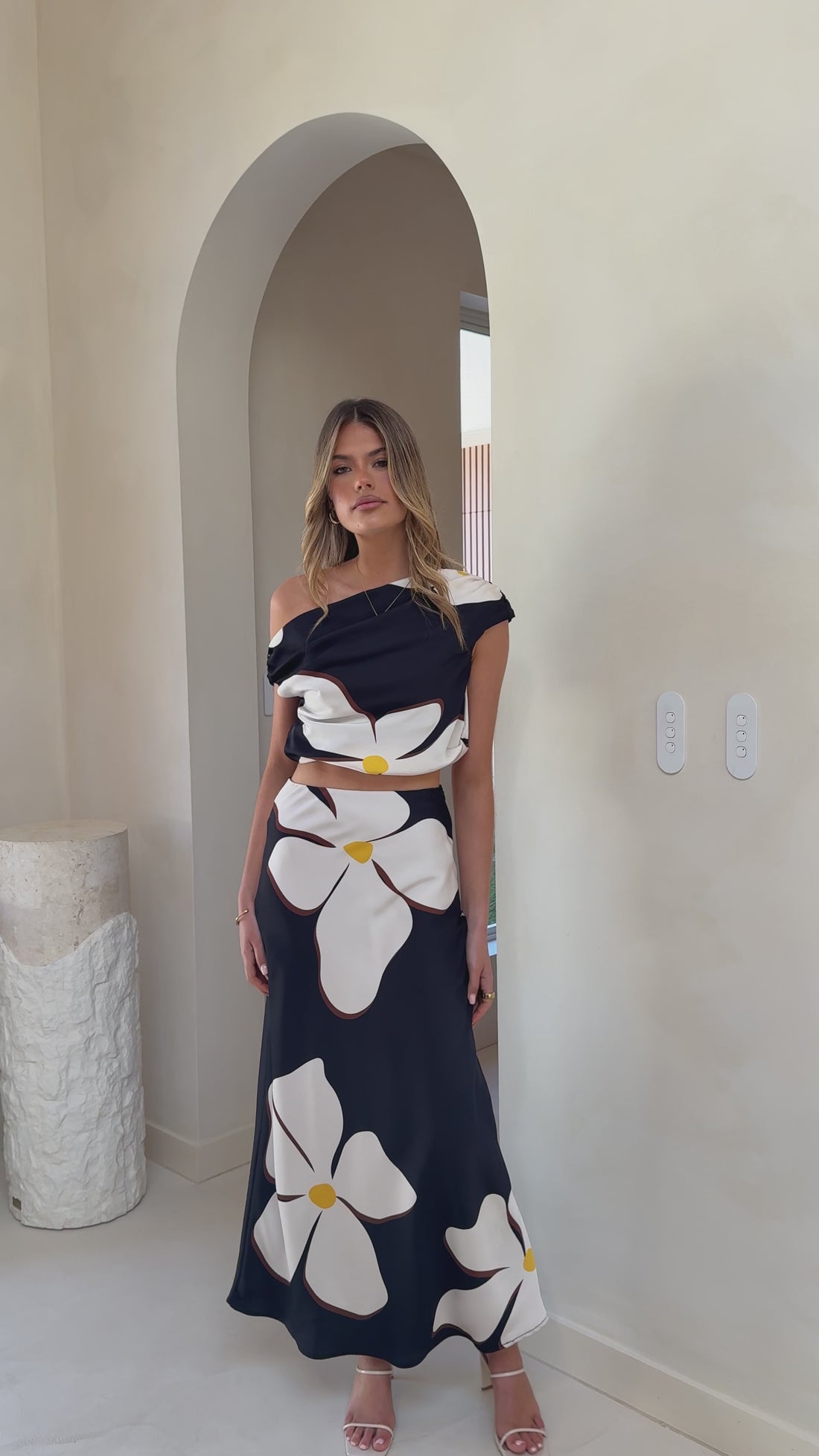 Nicole Maxi Skirt - Fiore Bianco - Billy J