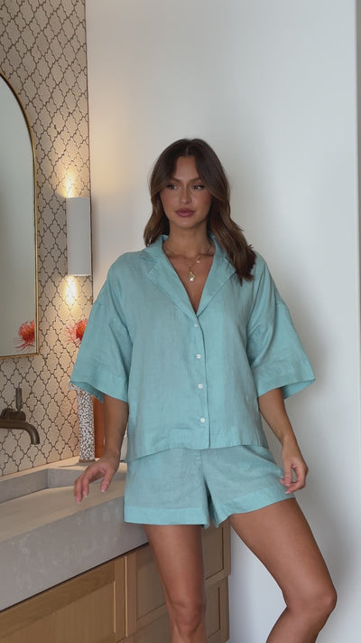 Load and play video in Gallery viewer, Lounge Linen Short - Aqua - Billy J
