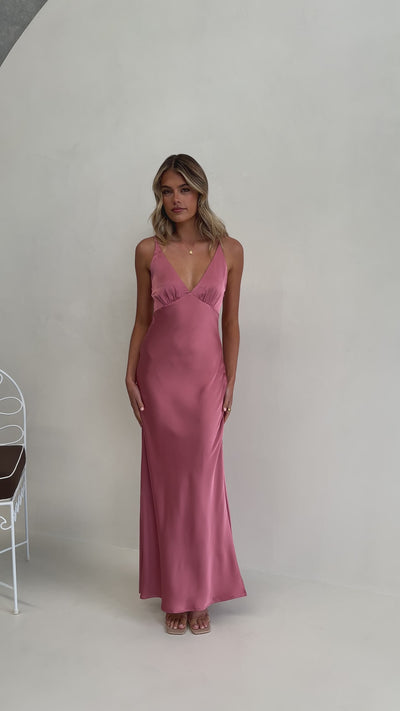 Load and play video in Gallery viewer, Ziah Maxi Dress - Baked Rose - Billy J
