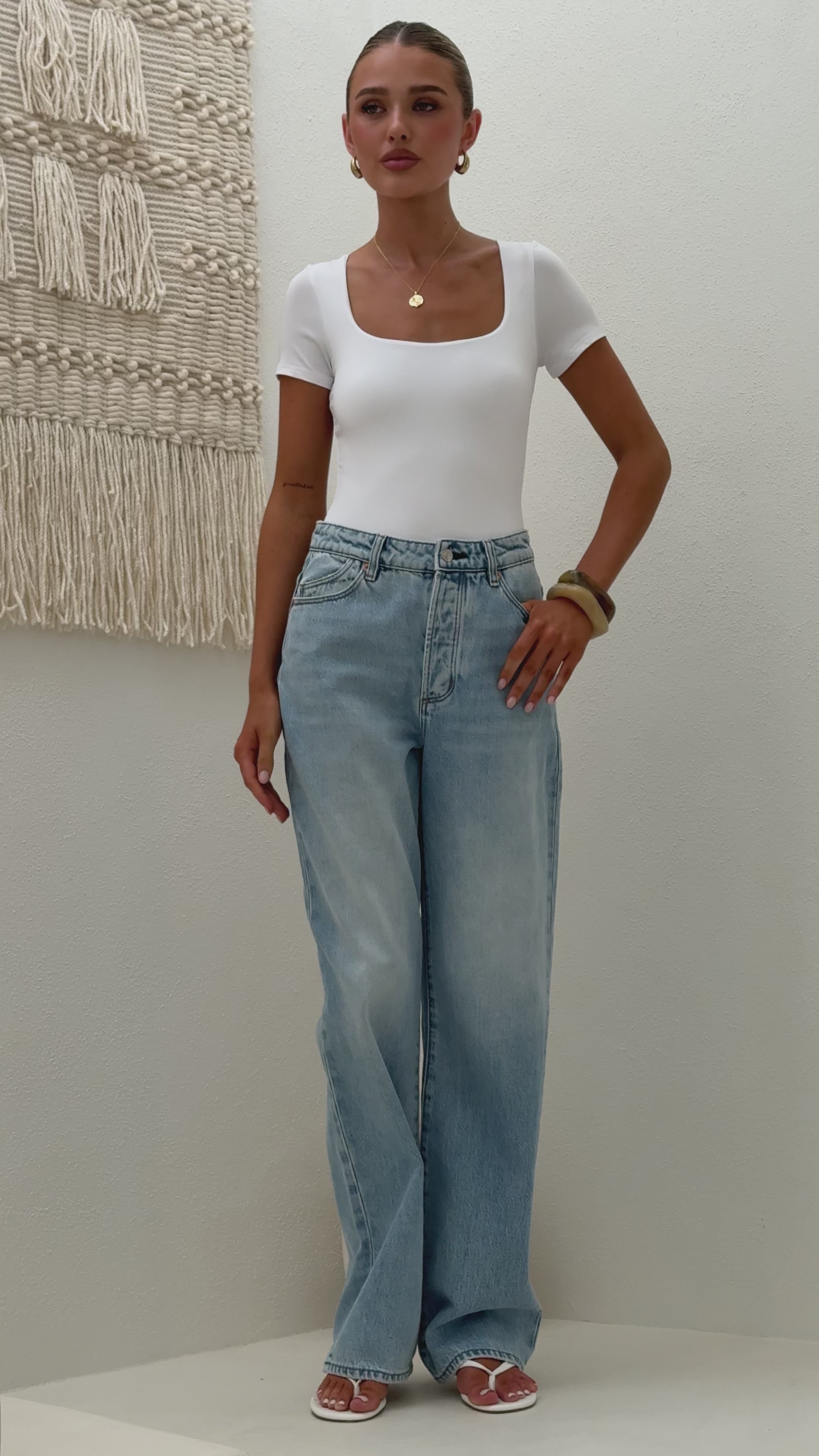 Load video: Jamelia Bodysuit - White - Billy J