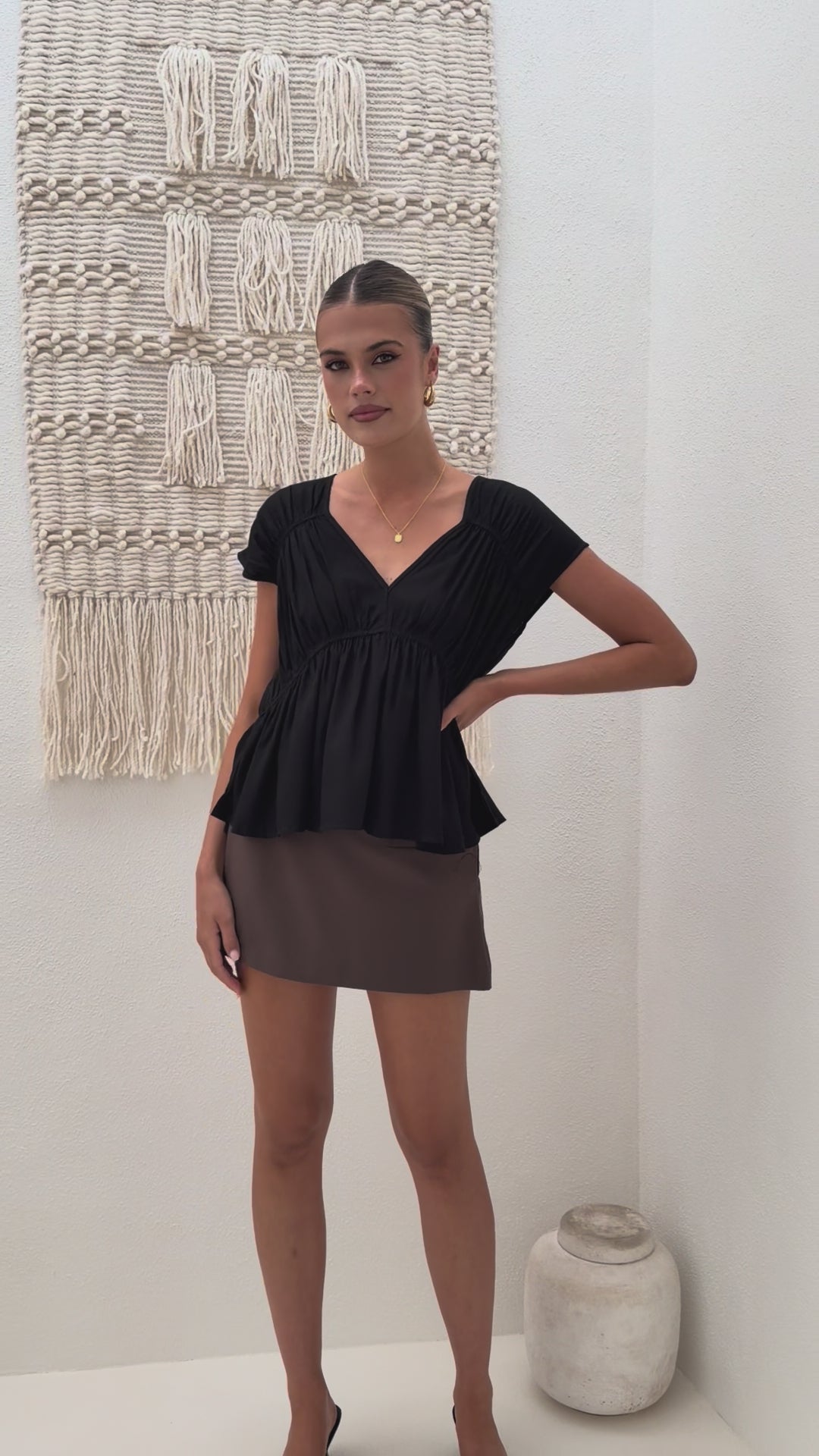 Load video: Cori Top - Black - Billy J