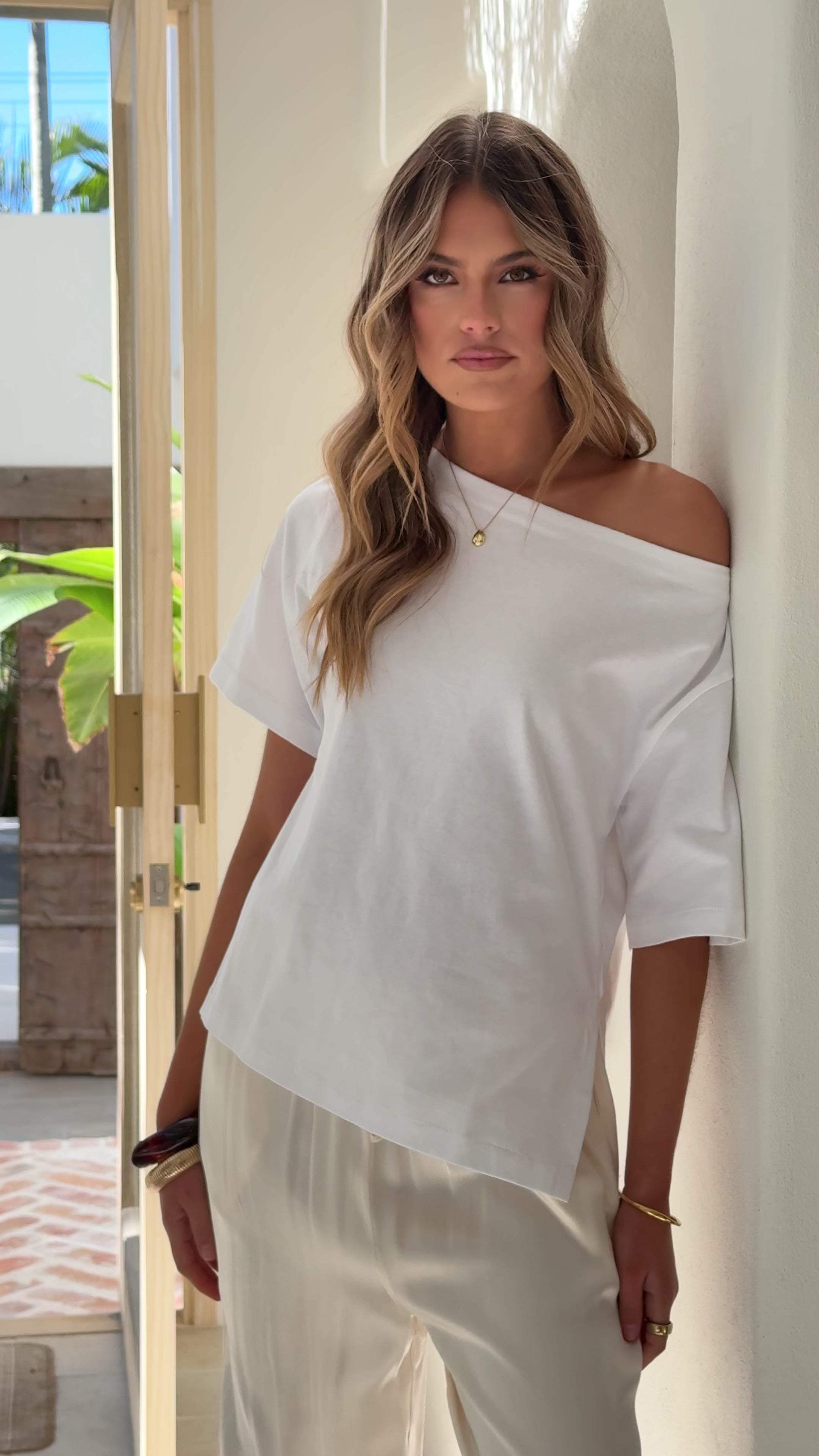 Load video: Aziel Off Shoulder Tee - White - Billy J
