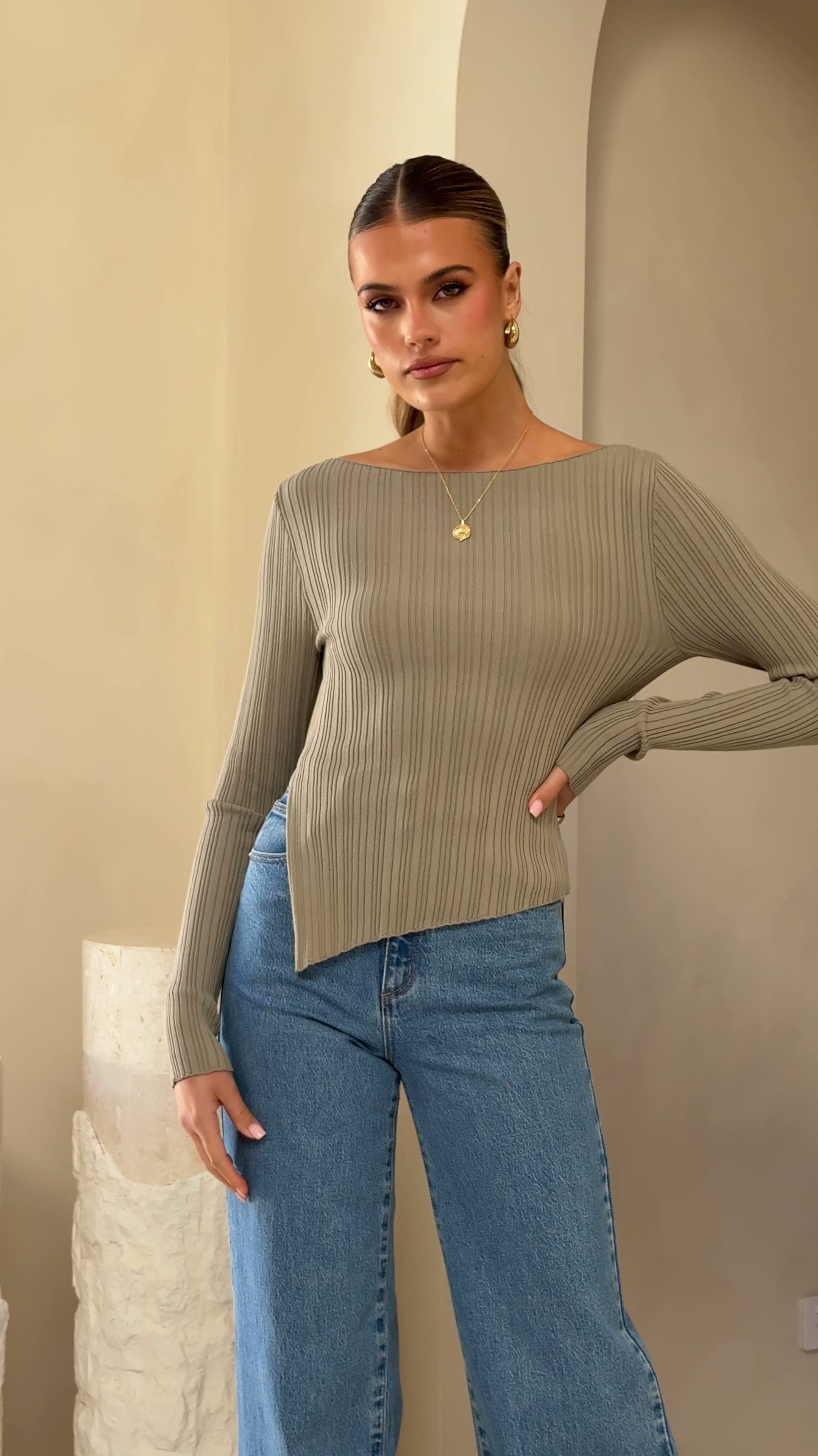 Load video: Isla Long Sleeve Top - Khaki - Billy J
