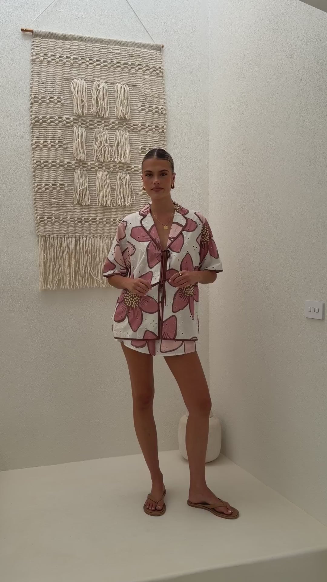 Load video: Eloise Eyelet Shorts - Botanic Pink Print - Billy J