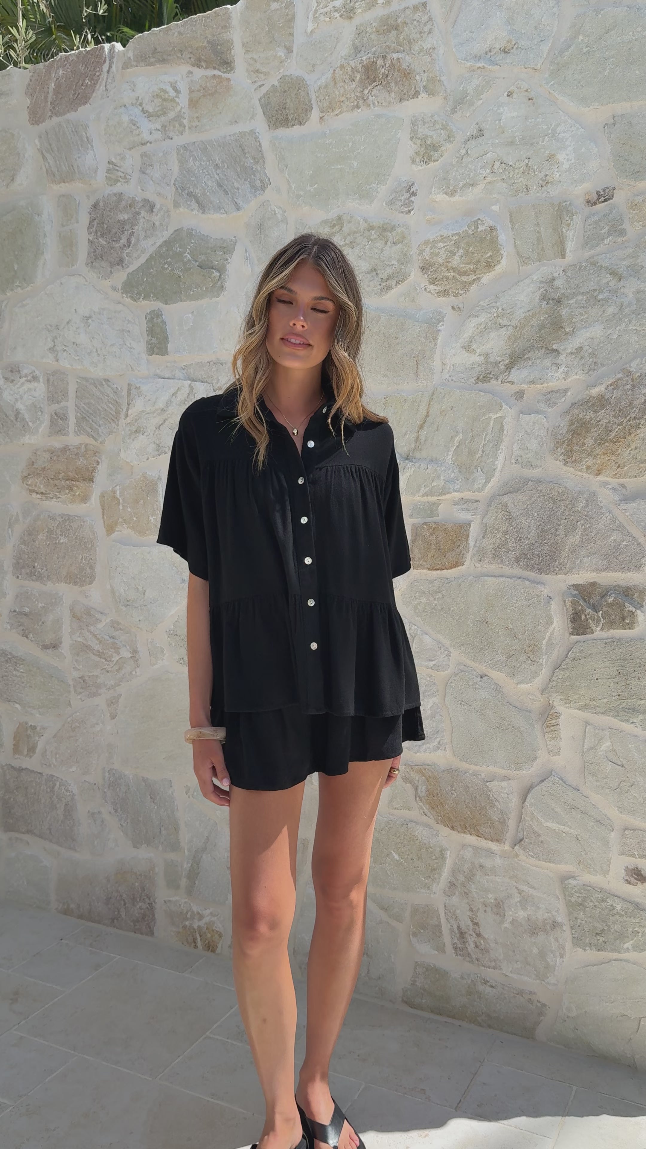 Load video: Jana Top - Black - Billy J