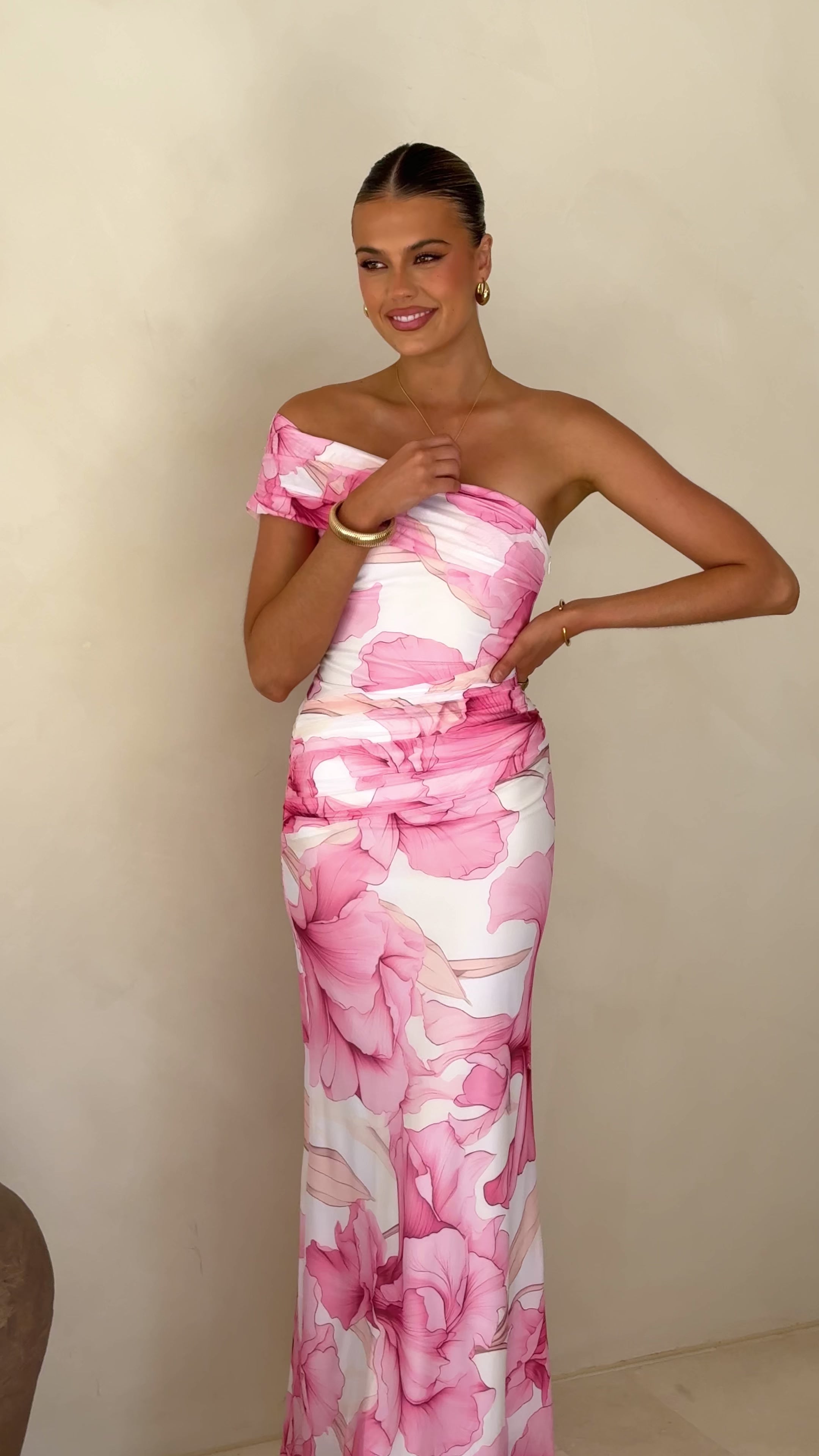 Load video: Coda Maxi Dress - Pink Floral - Billy J