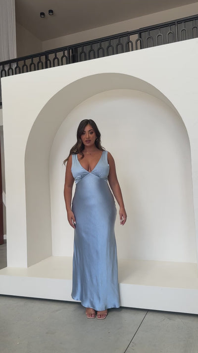 Load and play video in Gallery viewer, Sofia Maxi Dress - Blue - Billy J
