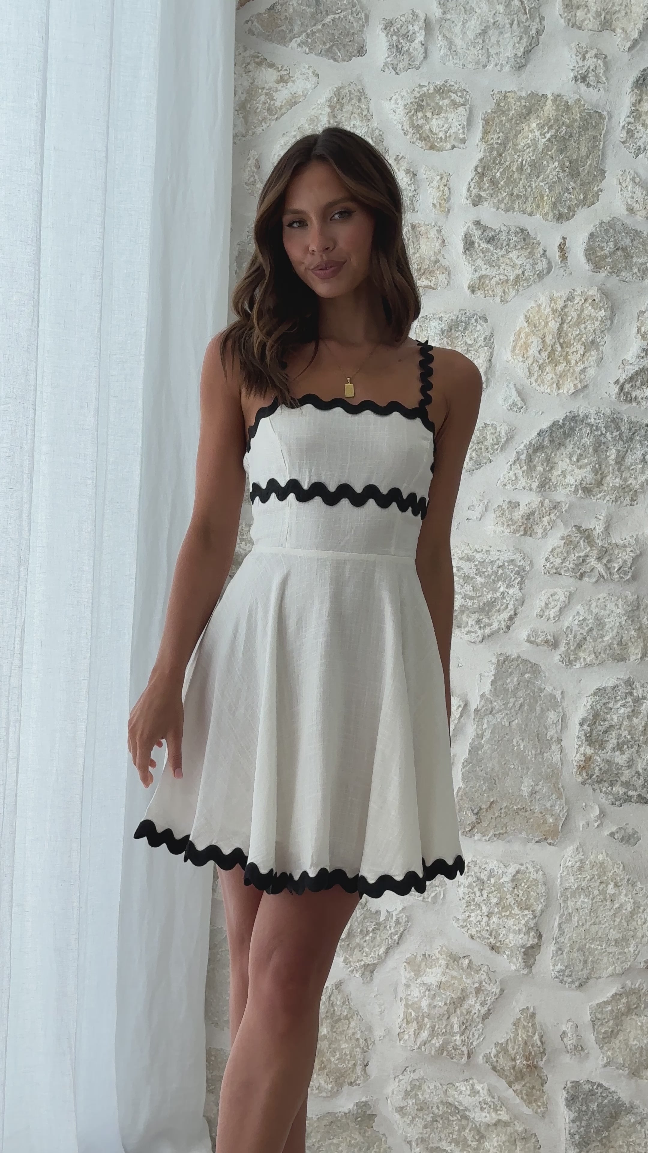 Lys Mini Dress - White/Black - Billy J