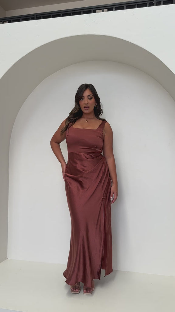 Alaria Maxi Dress - Rust - Billy J