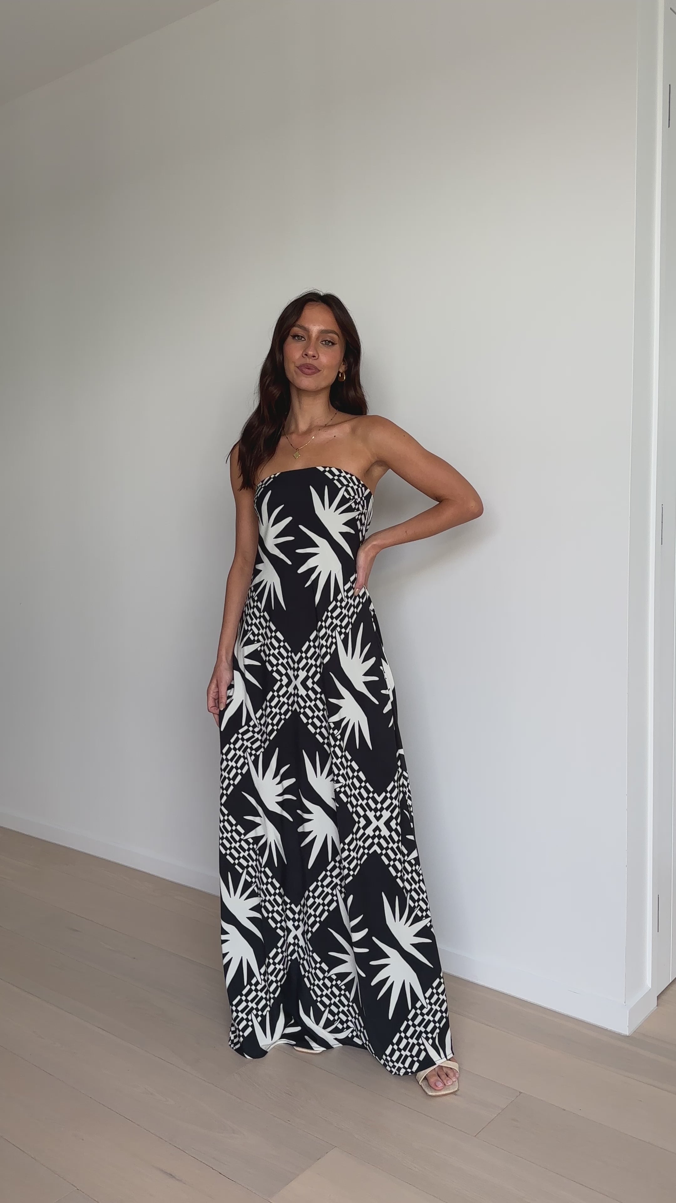 Nadja Maxi Dress - Kahlo Print - Billy J