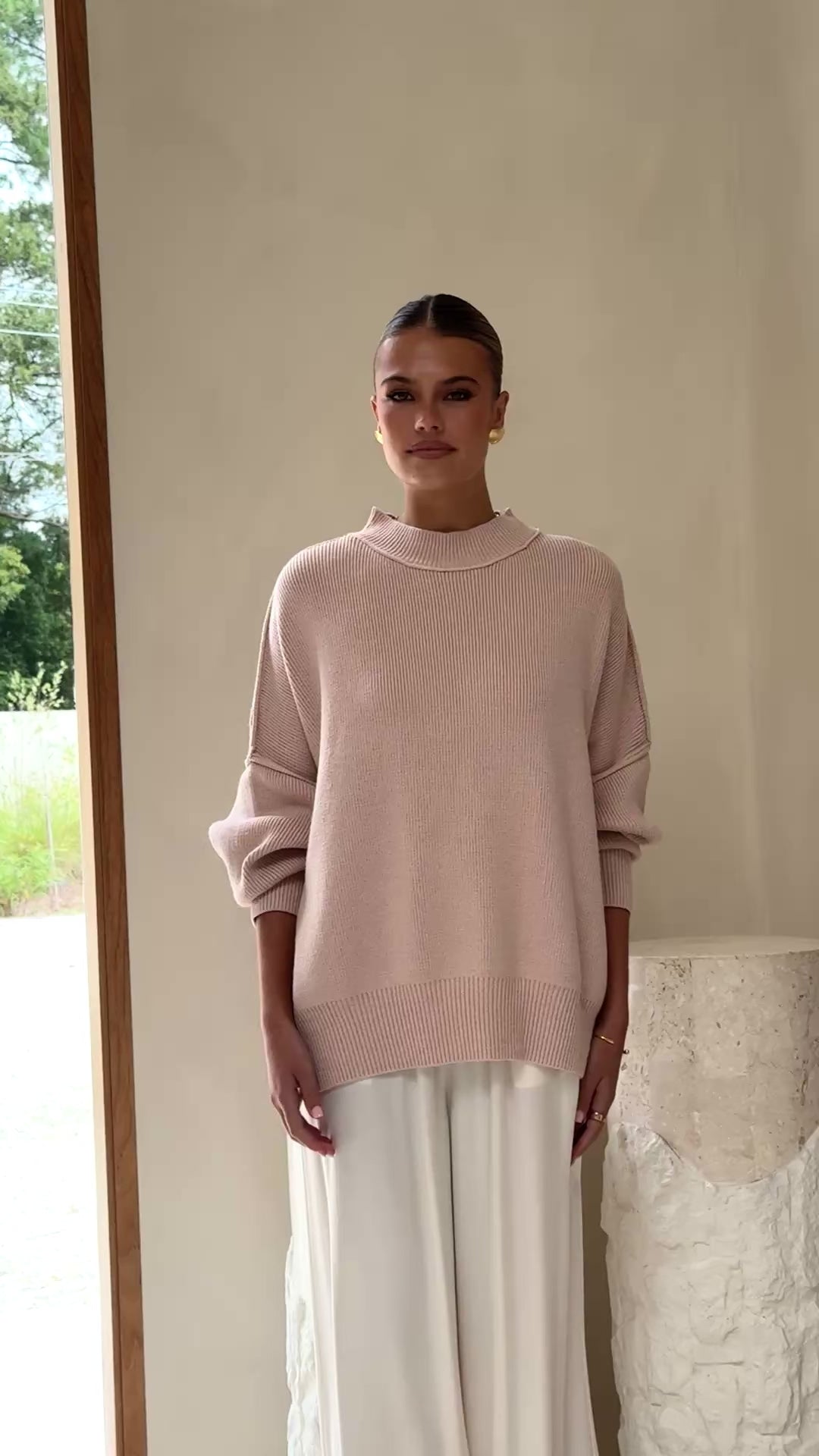 Load video: Scarlett Sweater - Dusty Pink - Billy J