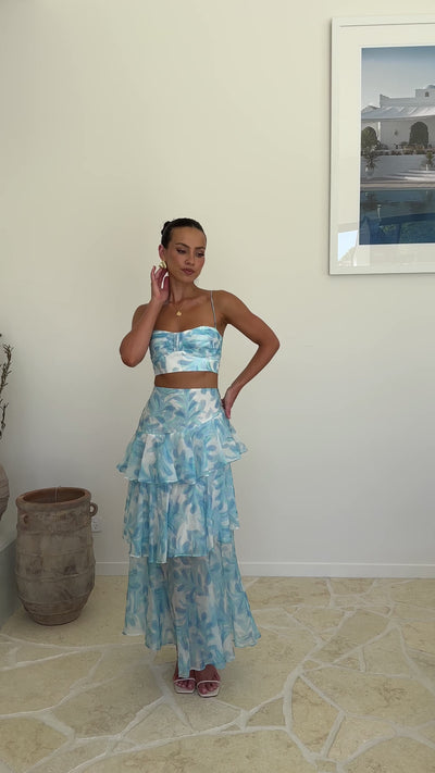 Load and play video in Gallery viewer, Maeva Maxi Skirt - Blue / White Print - Billy J
