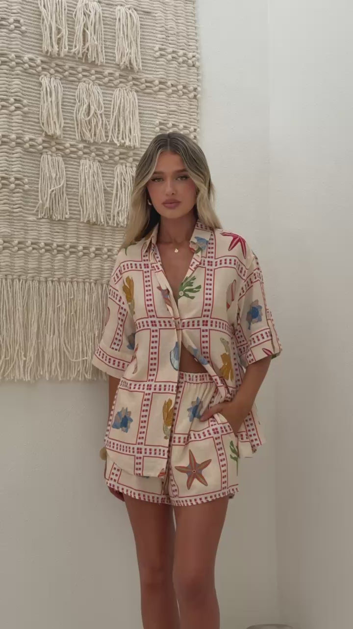 Load video: Zelah Button Up Shirt and Shorts Set - Penida Print - Billy J
