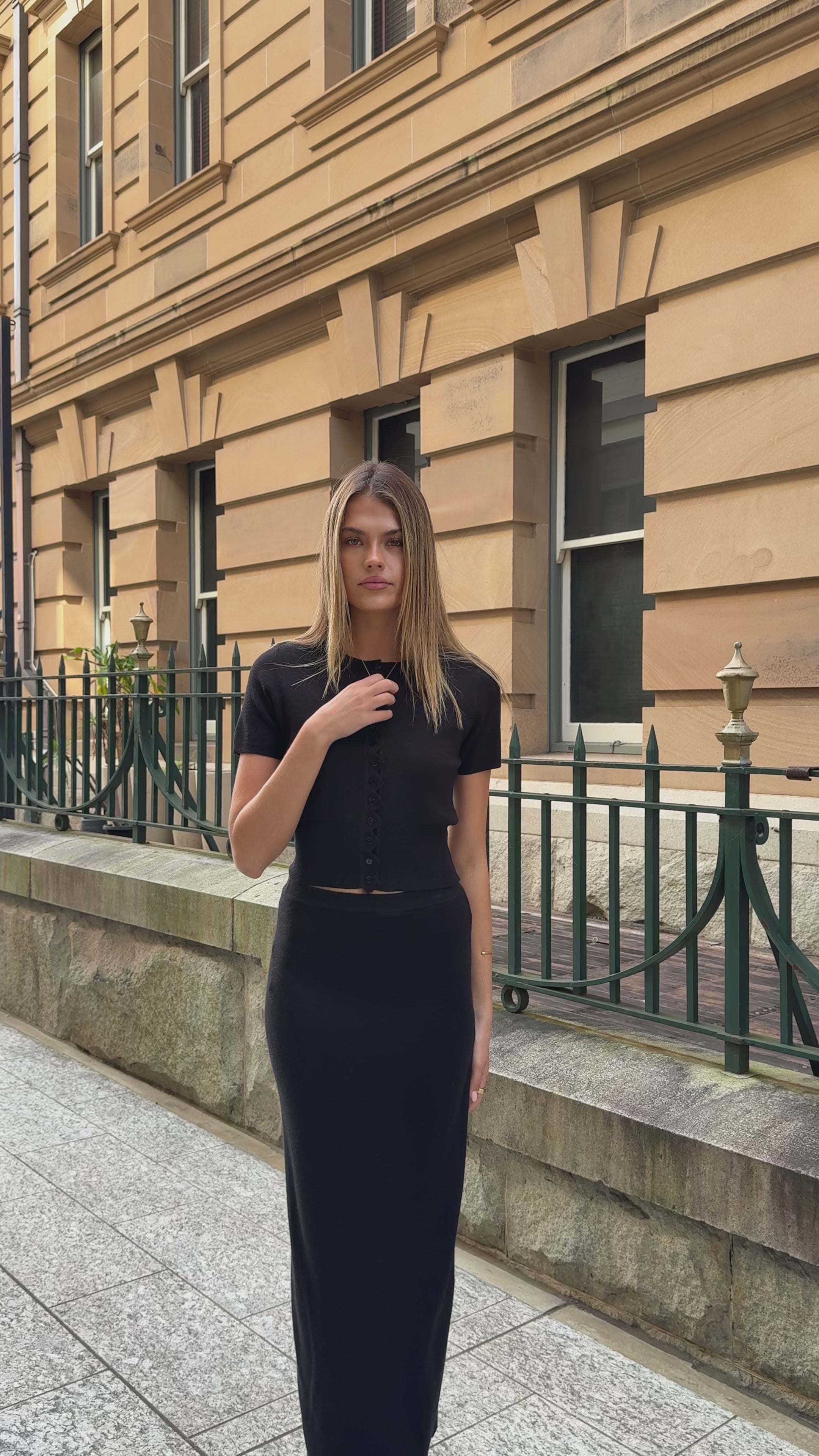 Load video: Xanthe Knit Top - Black - Billy J