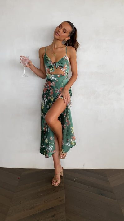 Load and play video in Gallery viewer, Dreamers Midi Dress - Green Floral - Billy J
