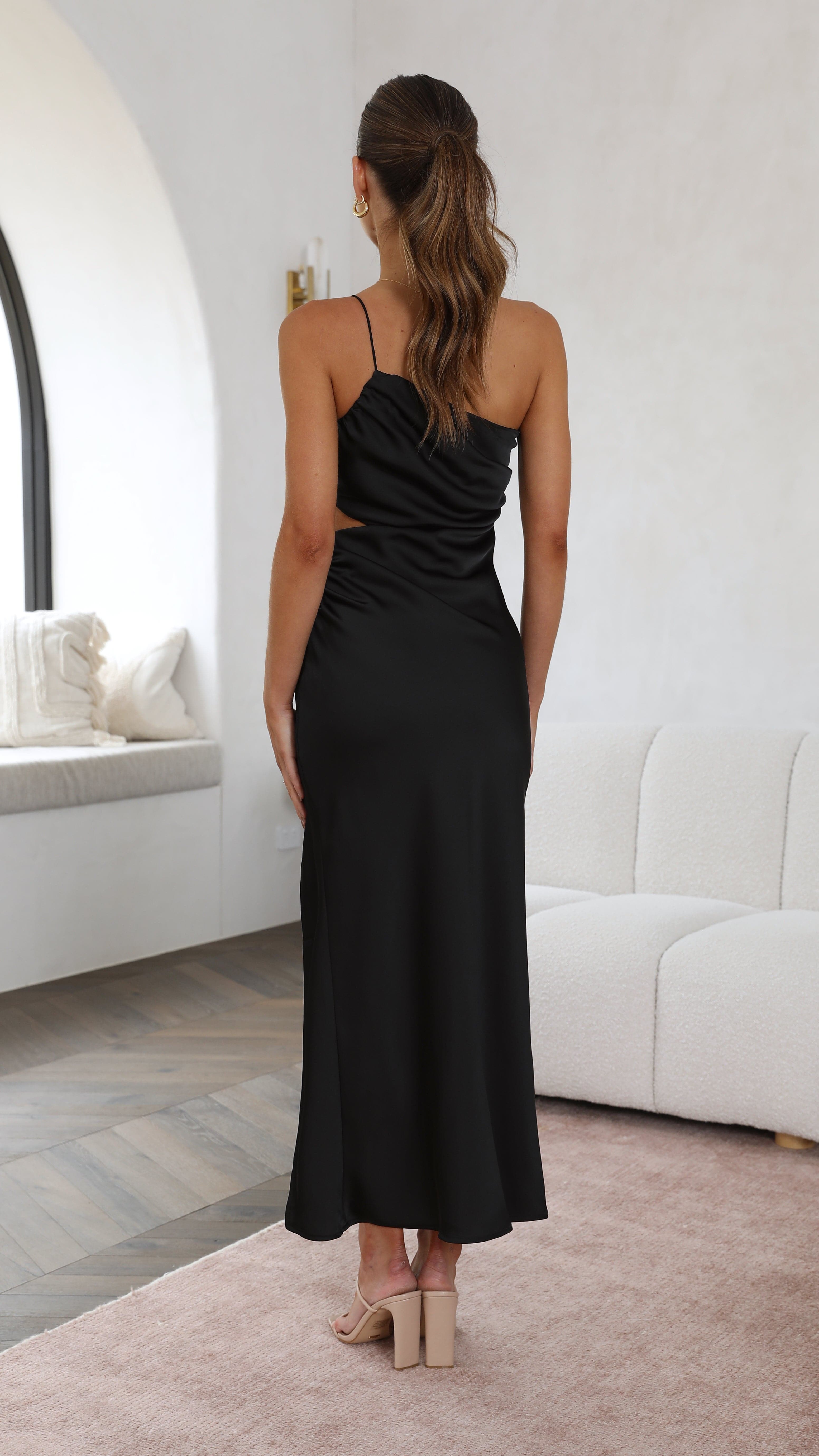 Nyla Maxi Dress - Black - Billy J