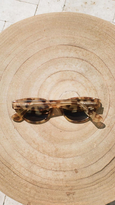 Load image into Gallery viewer, Ochre Lane Lena Sunglasses - Golden Tort - Billy J
