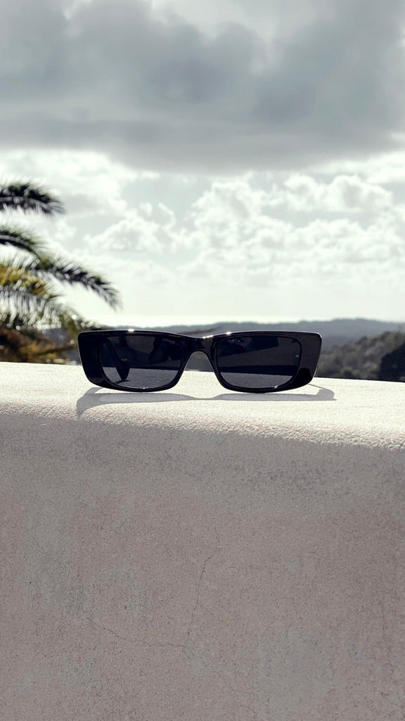 Safara Sunglasses - Black - Billy J