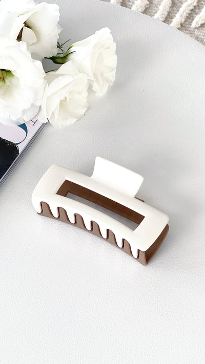 Load image into Gallery viewer, Lily Two Tone Rectangle Clip - White/Tan - Billy J
