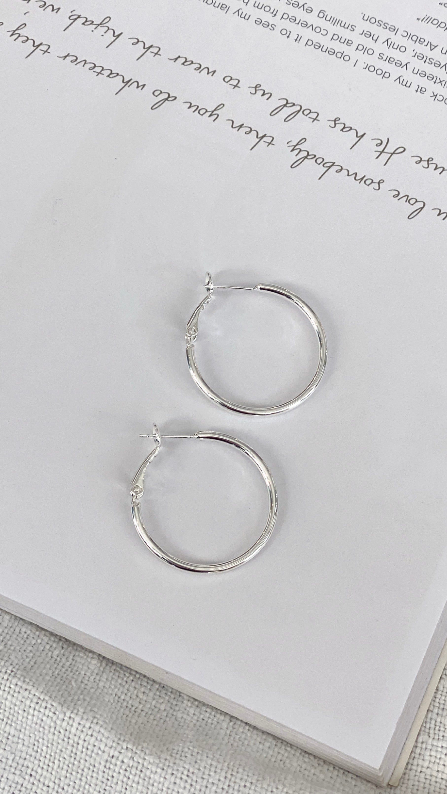 Leni Hoops - Silver - Billy J