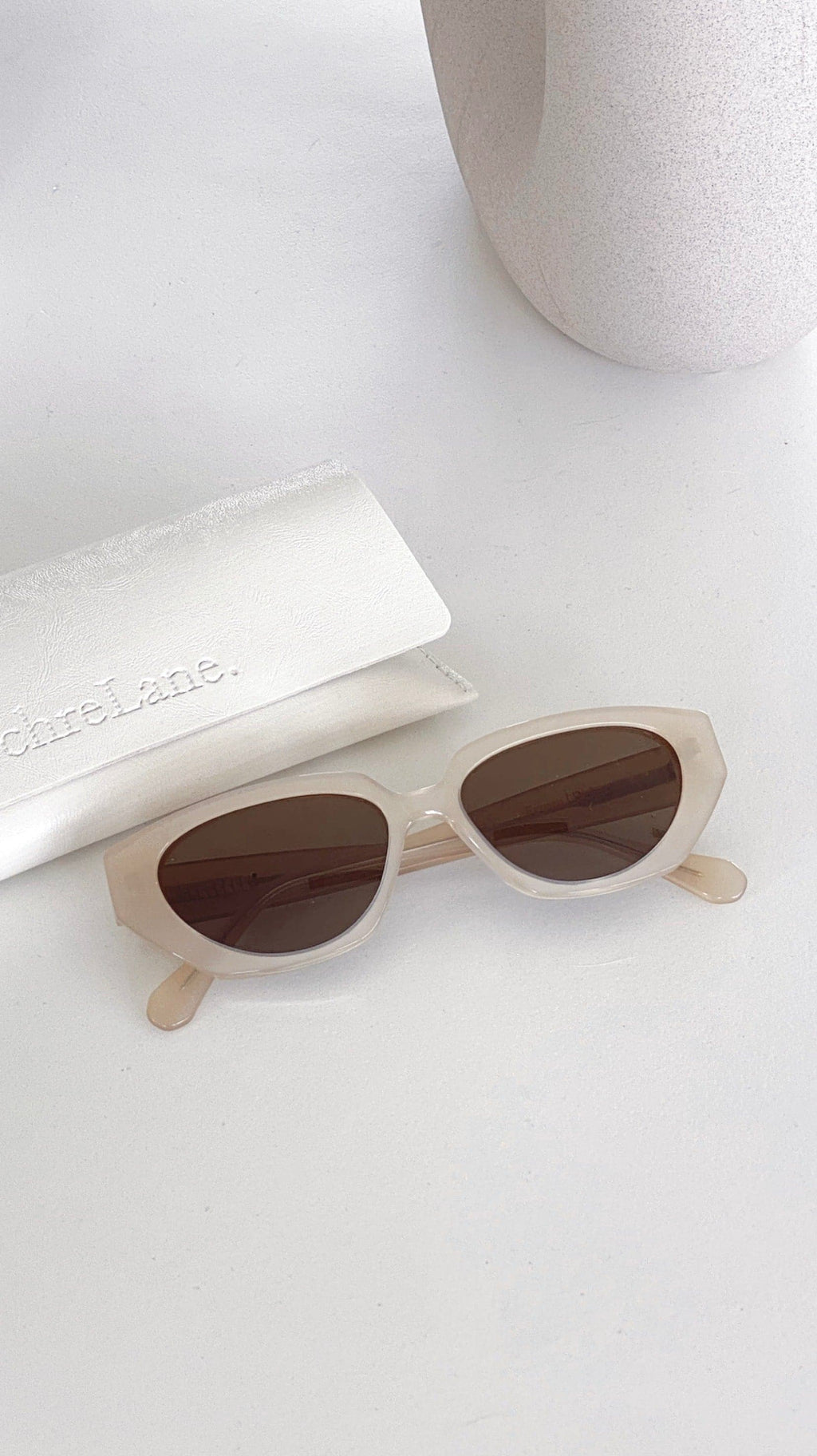 Ochre Lane Freya Sunglasses - Beige - Billy J