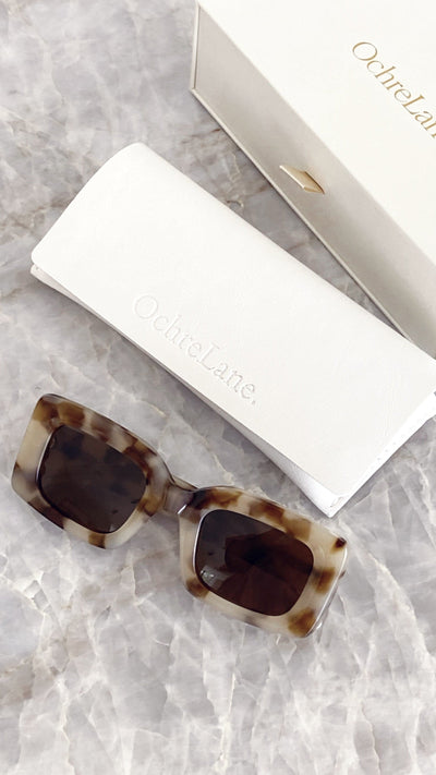 Load image into Gallery viewer, Ochre Lane Belle Sunglasses - Blonde Tort - Billy J
