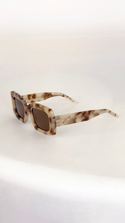 Load image into Gallery viewer, Ochre Lane Belle Sunglasses - Blonde Tort - Billy J
