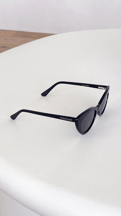 Load image into Gallery viewer, Ochre Lane Isla Sunglasses - Noir - Billy J
