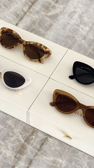 Load image into Gallery viewer, Ochre Lane Isla Sunglasses - Clay - Billy J
