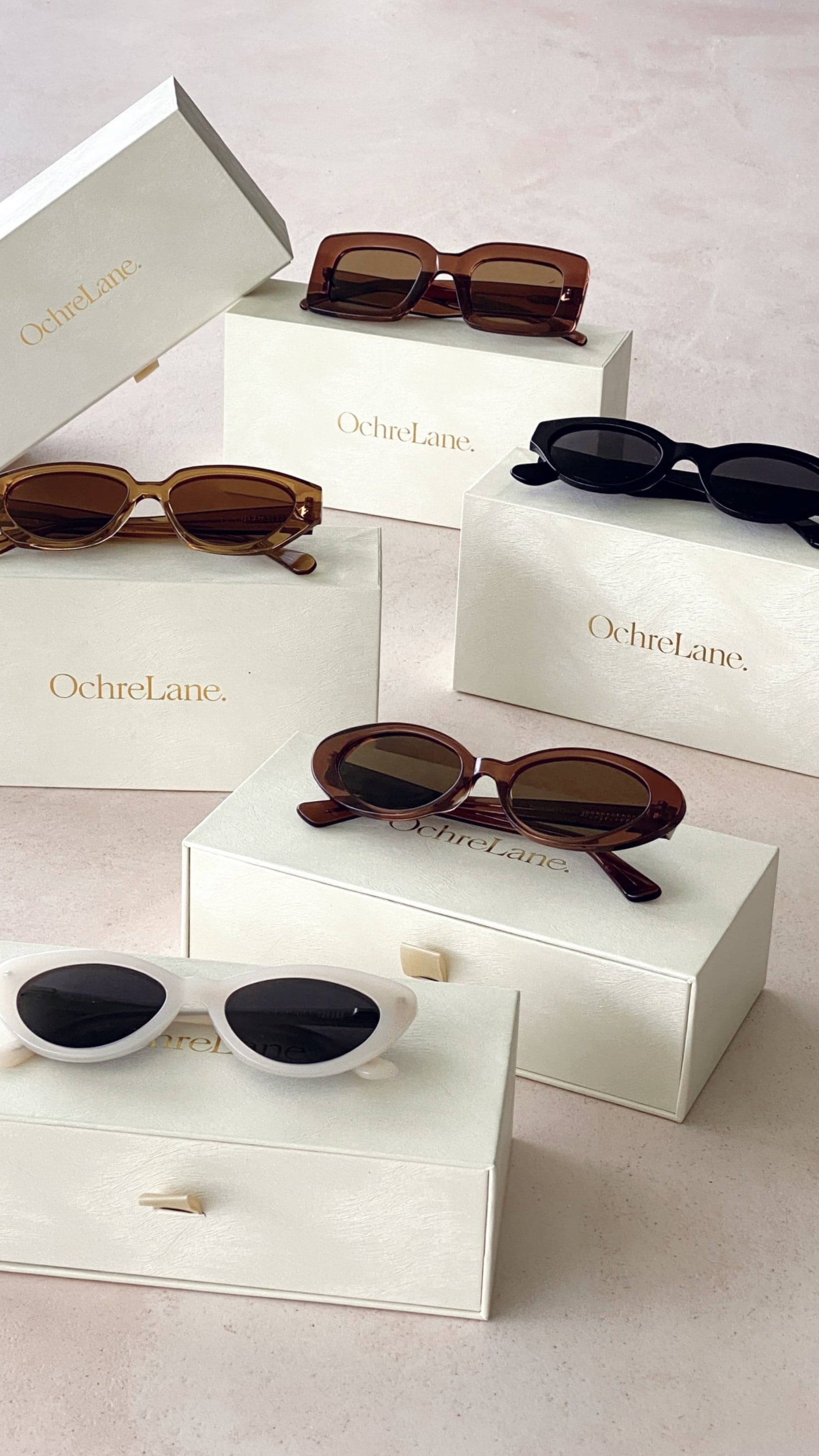 Ochre Lane Lena Sunglasses - Black - Billy J