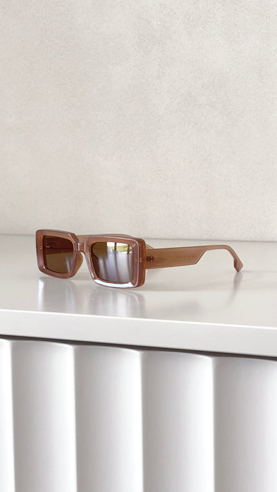 Load image into Gallery viewer, Danica Sunglasses - Latte - Billy J
